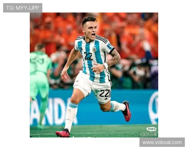 国米球迷对劳塔罗的赞誉体现出他作为球队未来希望与核心领军人物的状态回暖。