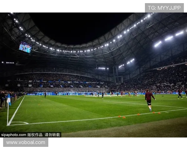 埃斯托里尔战术解析:近期阵型与攻防策略走势清晰 埃斯托里尔战术解析:近期阵型与攻防策略走势清晰