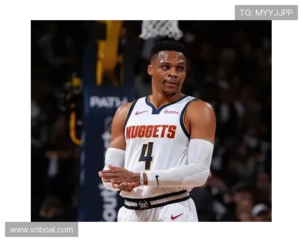 威少衣柜里塞满球衣，家里却找不到一件休闲T恤